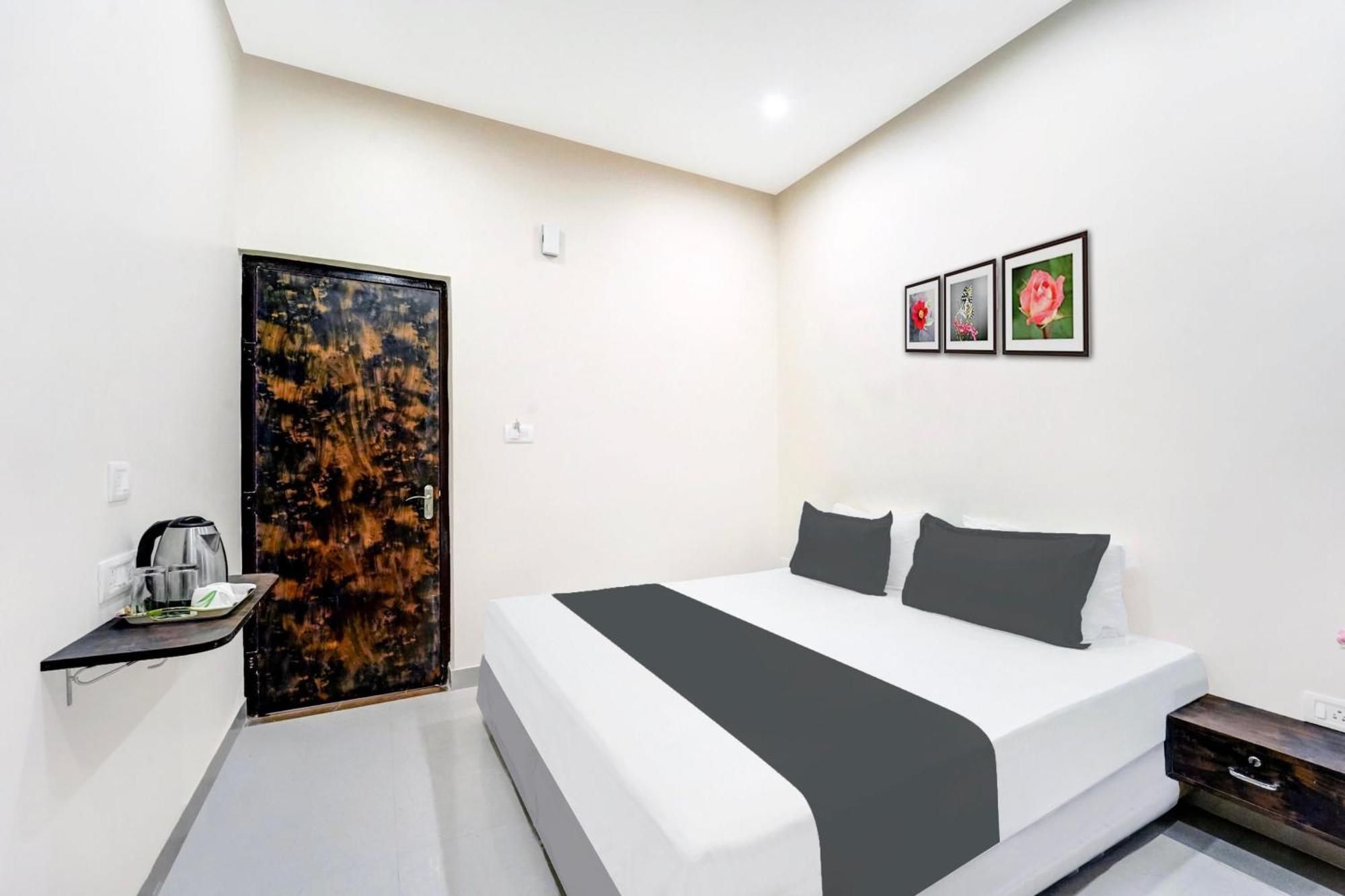 Hotel O The Elegance Resort Danapur Esterno foto