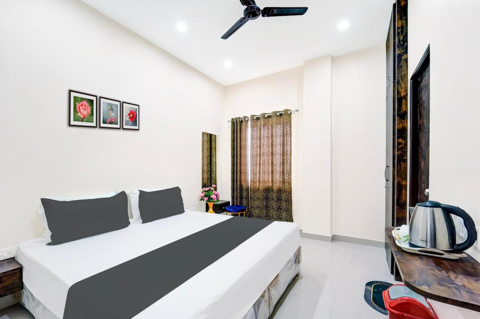 Hotel O The Elegance Resort Danapur Esterno foto