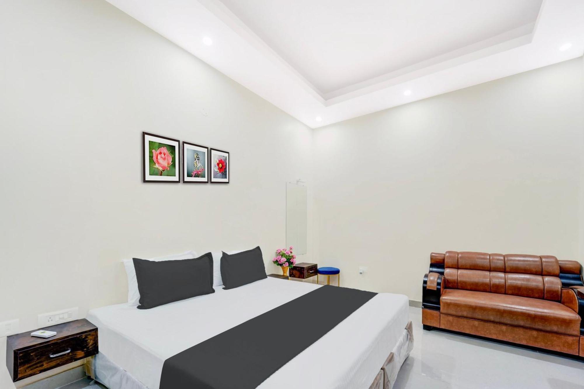 Hotel O The Elegance Resort Danapur Esterno foto