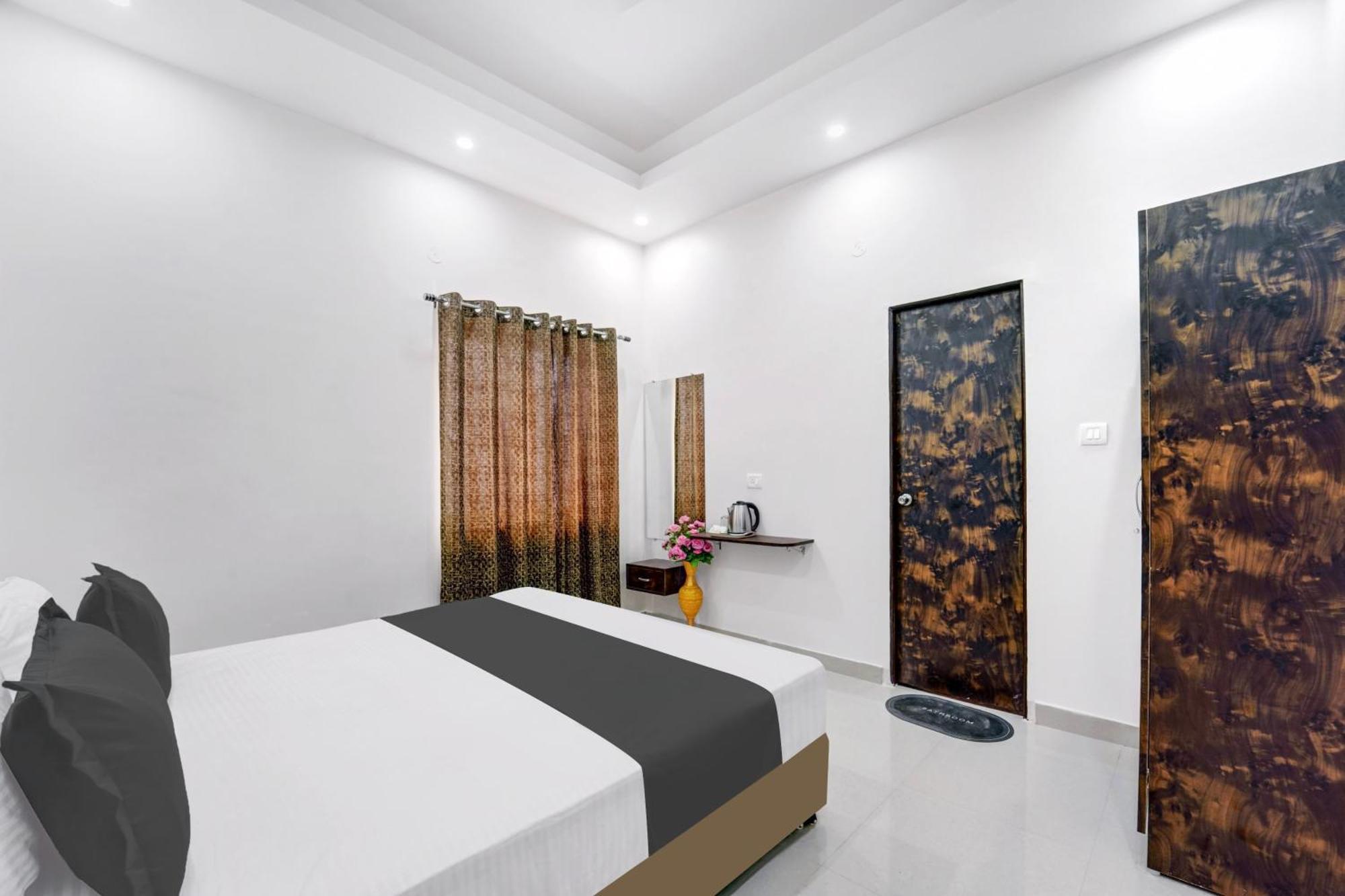 Hotel O The Elegance Resort Danapur Esterno foto